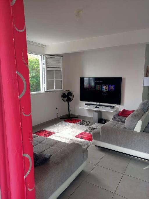 A 10Min De La Plage, Agreable Appartement Lumineux 르 로베르 외부 사진