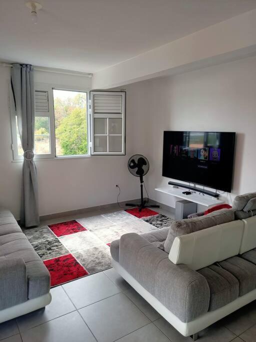 A 10Min De La Plage, Agreable Appartement Lumineux 르 로베르 외부 사진
